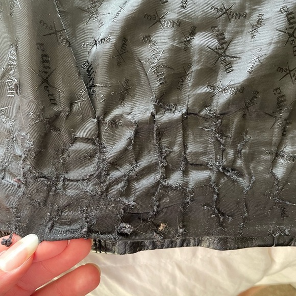 Vintage Wilson’s Black Leather Jacket | M - Picture 13 of 16